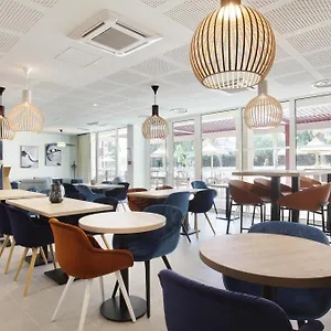  Aparthotel Résidence Prestige Odalys Les Canissons